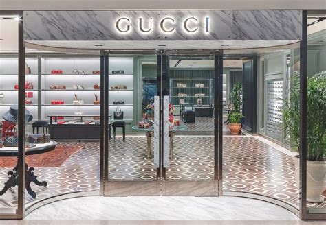 gucci store near me men